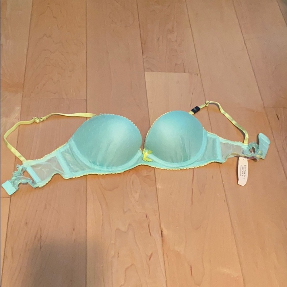 NWT Victoria’s Secret 32C Bra Lingerie Mint Lime
